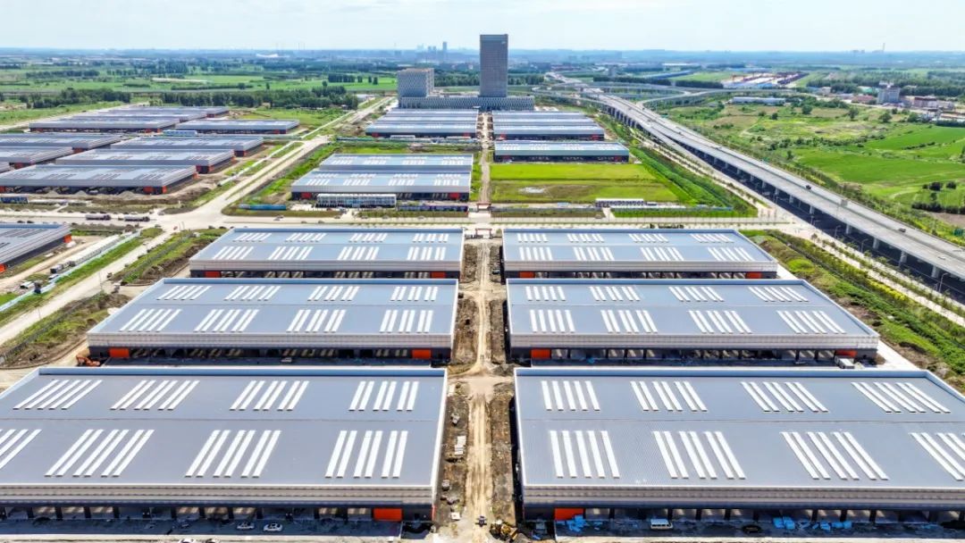 長春新區北湖科技開發區現代物流產業園國際木材交易加工區-吉林電動排煙天窗工程